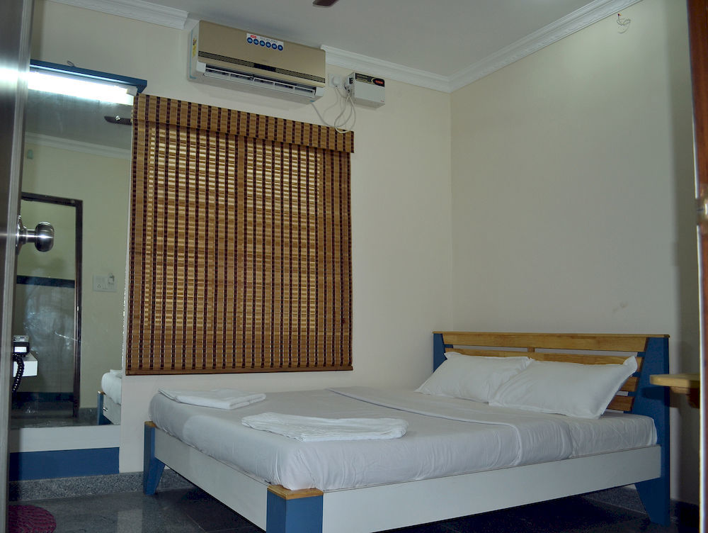 Metro Park Hotel Chennai Luaran gambar